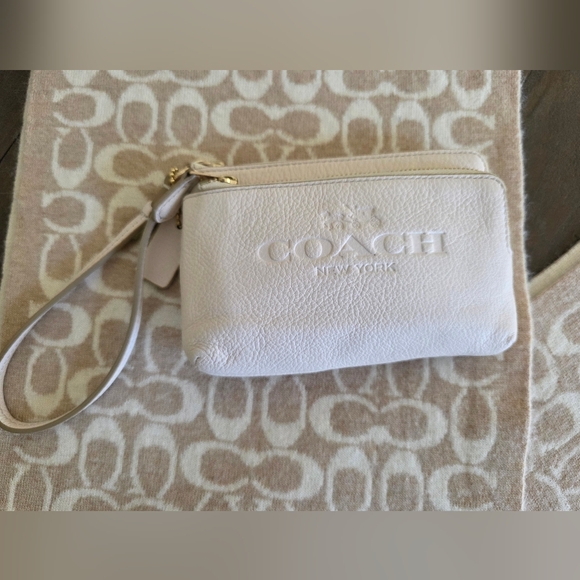 Coach Bundle Set Scarf-Pebble Leather Double Wristlet-Watch-Mirror Leather Case - Picture 3 of 15